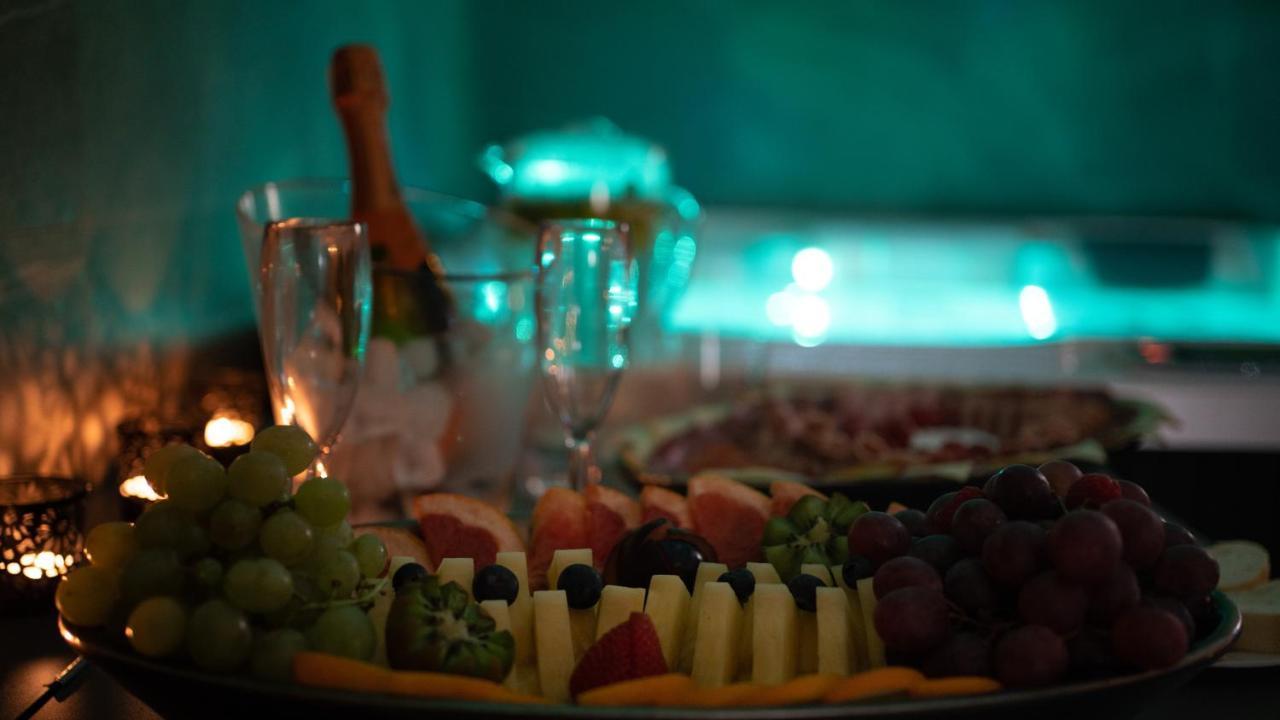 Wellness Relax - Luxusni Hotel Прага Екстериор снимка