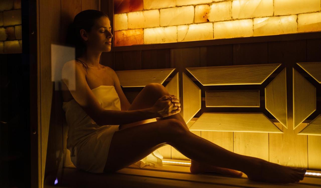 Wellness Relax - Luxusni Hotel Прага Екстериор снимка